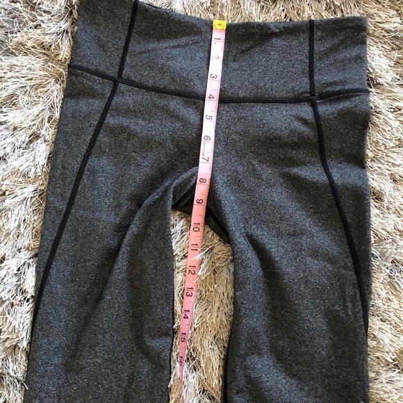 Lululemon Gather & Crow Crop - Picture 12 of 12